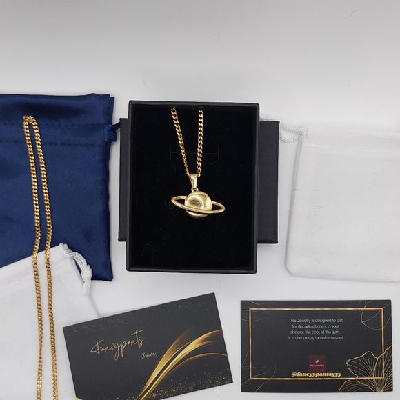 18K Gold Plated 🪐 Saturn Planet Pendant and 18K Gold Plated Miami Cuban Link - Picture 2 of 14
